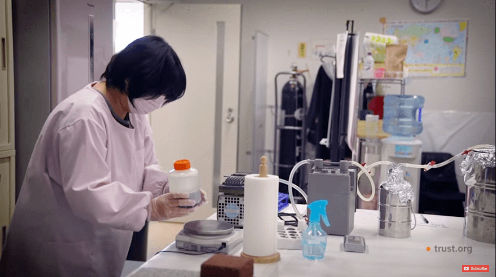 Fukushima mothers' radiation lab